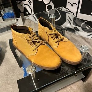 Timberland Mens Groveton Chukka Boots | Size: US 10.5 | Colour: Wheat